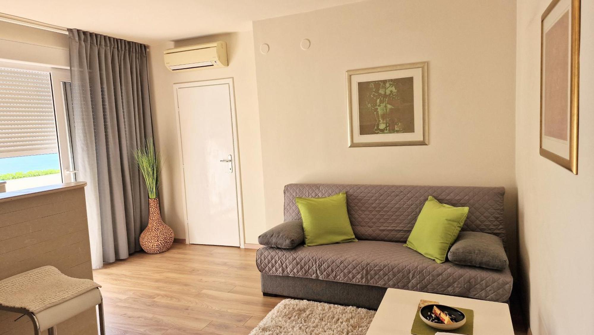 Apartment Bakus Дубровник Екстериор снимка